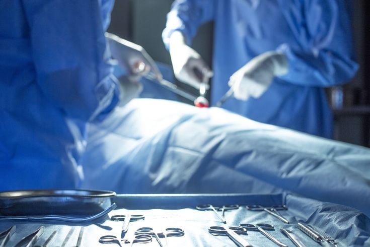 切らないから傷跡が残らない